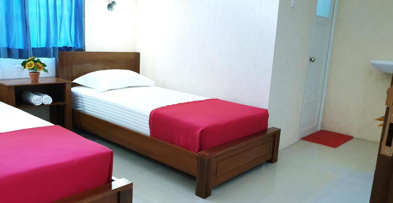 Maple Tree Homestay Maguwo Exterior photo