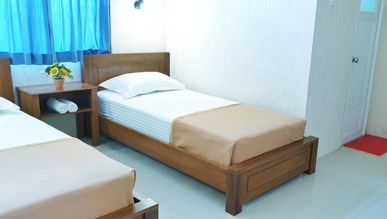 Maple Tree Homestay Maguwo Exterior photo