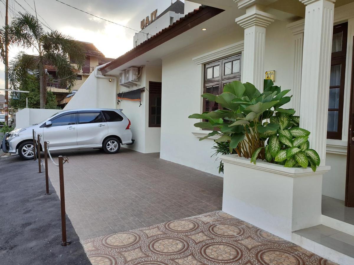 Maple Tree Homestay Maguwo Exterior photo