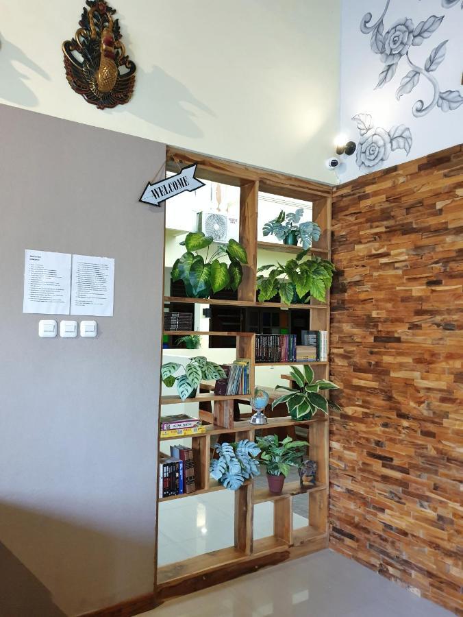 Maple Tree Homestay Maguwo Exterior photo