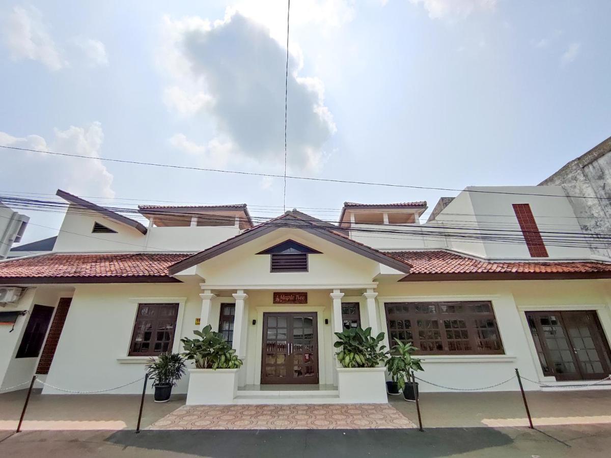 Maple Tree Homestay Maguwo Exterior photo