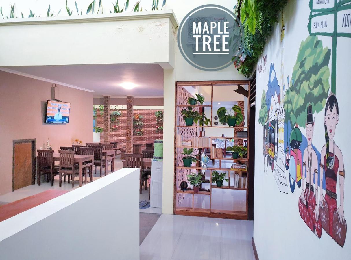 Maple Tree Homestay Maguwo Exterior photo