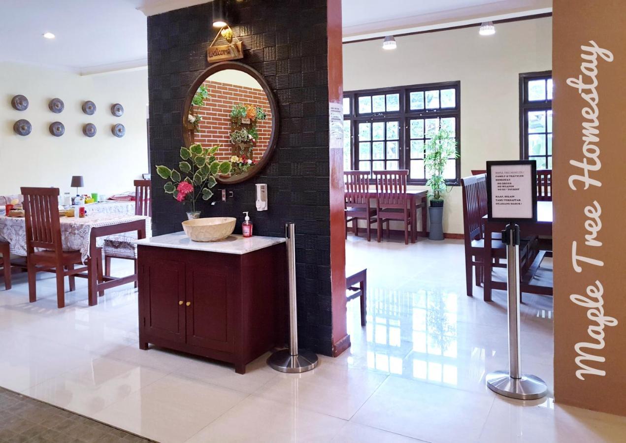 Maple Tree Homestay Maguwo Exterior photo